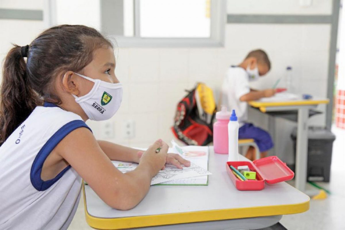 Onze escolas retomam aulas com calendário diferenciado na Serra