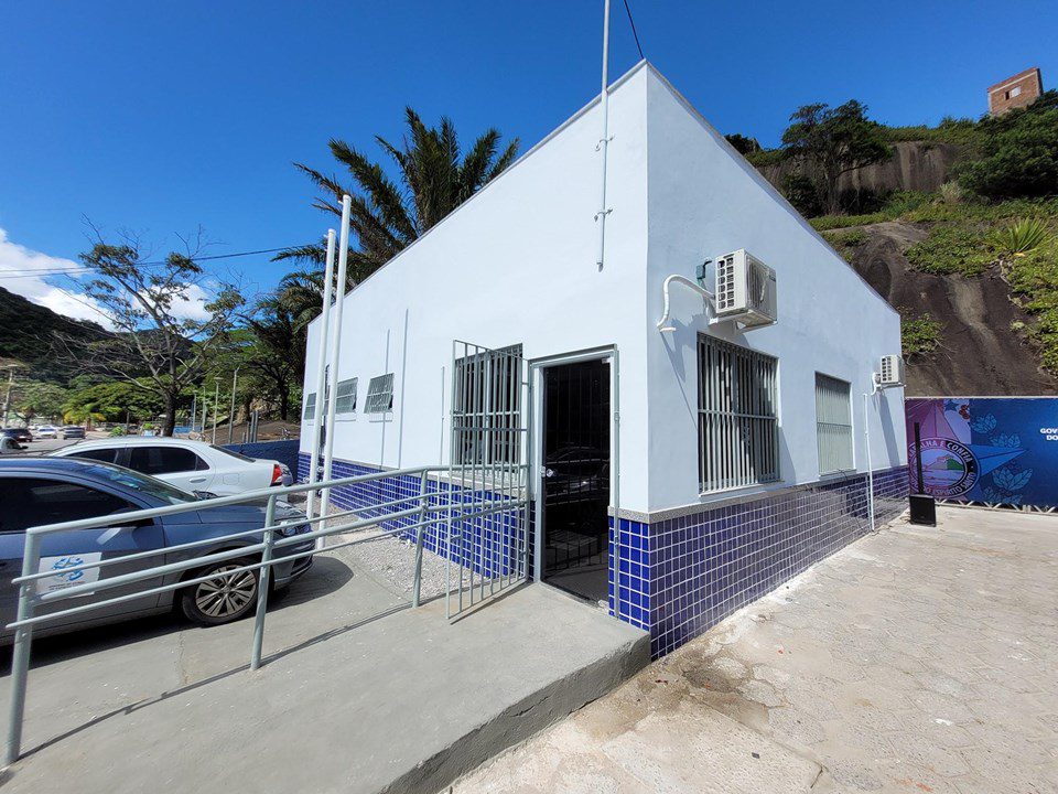 Governo do ES entrega reforma do DPM de São Pedro, em Vitória