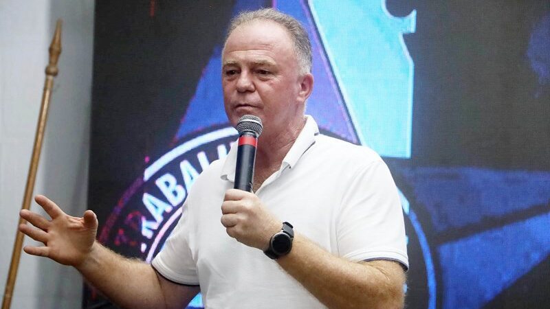 Renato Casagrande inaugura ginásio de esportes e autoriza novos investimentos em Ponto Belo