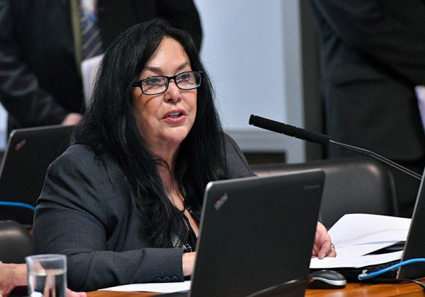 Presidida por Senadora Rose de Freitas, última reunião da CMO evita possibilidade de aumento do Fundo Eleitoral