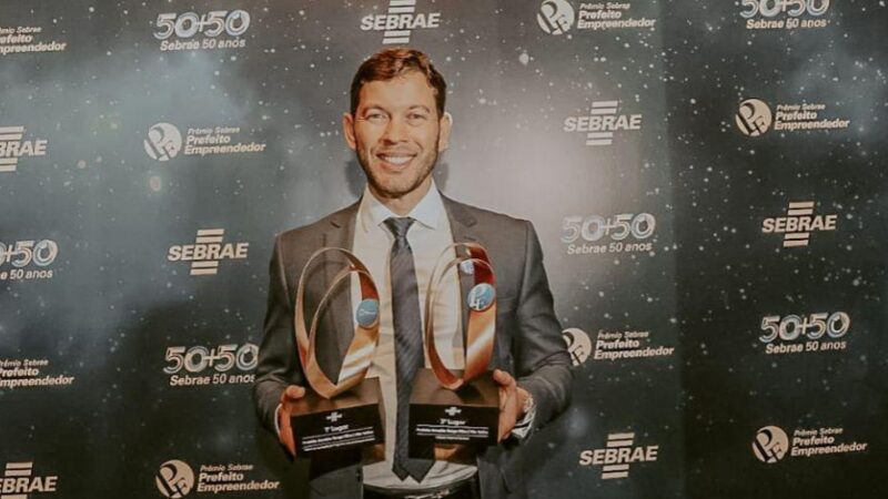 Prêmio Prefeito Empreendedor de ​Vila Velha fatura dois troféus do Sebrae