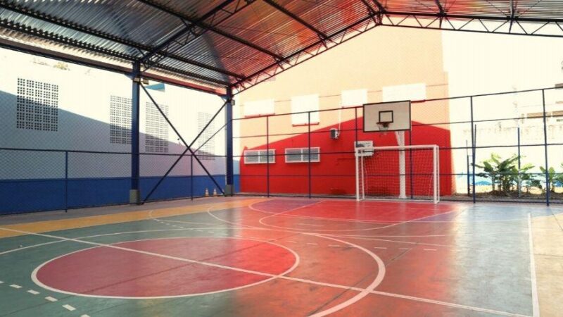 Alunos fazem festa ao receber quadra novinha em ​escola de Boa Vista II em Vila Velha