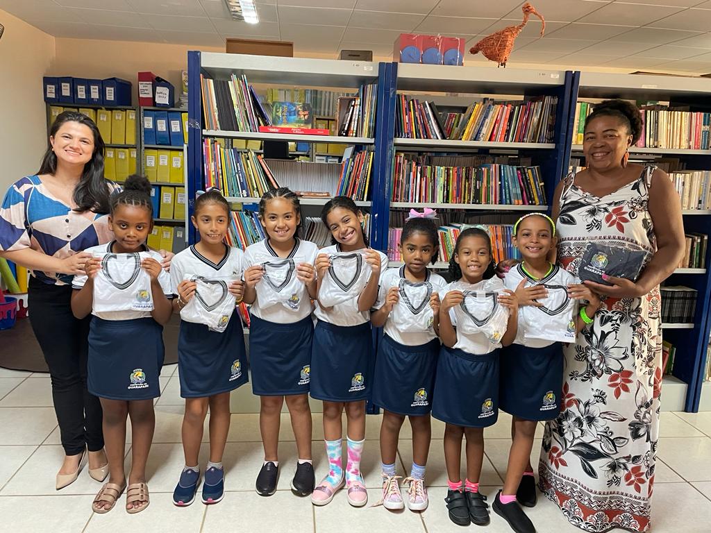 Prefeitura de Guarapari realiza entrega de uniformes escolares