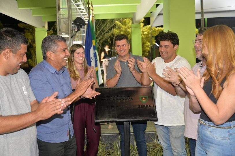 São Diogo ganha nova praça com pista de skate, patins, parquinho e academia popular