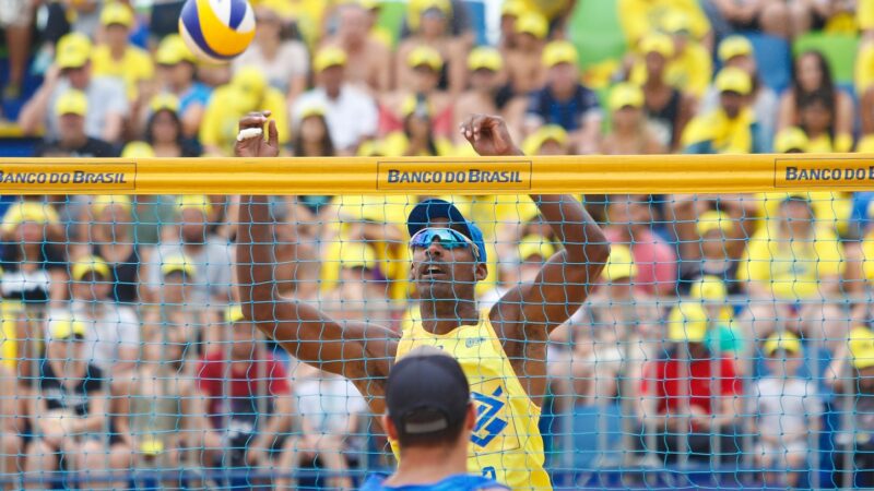 Torneio de Vôlei de Praia agita as areias da Praia de Itaparica