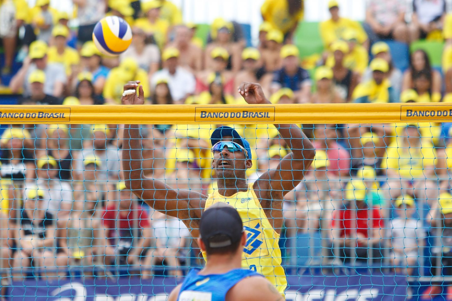 Torneio de Vôlei de Praia agita as areias da Praia de Itaparica
