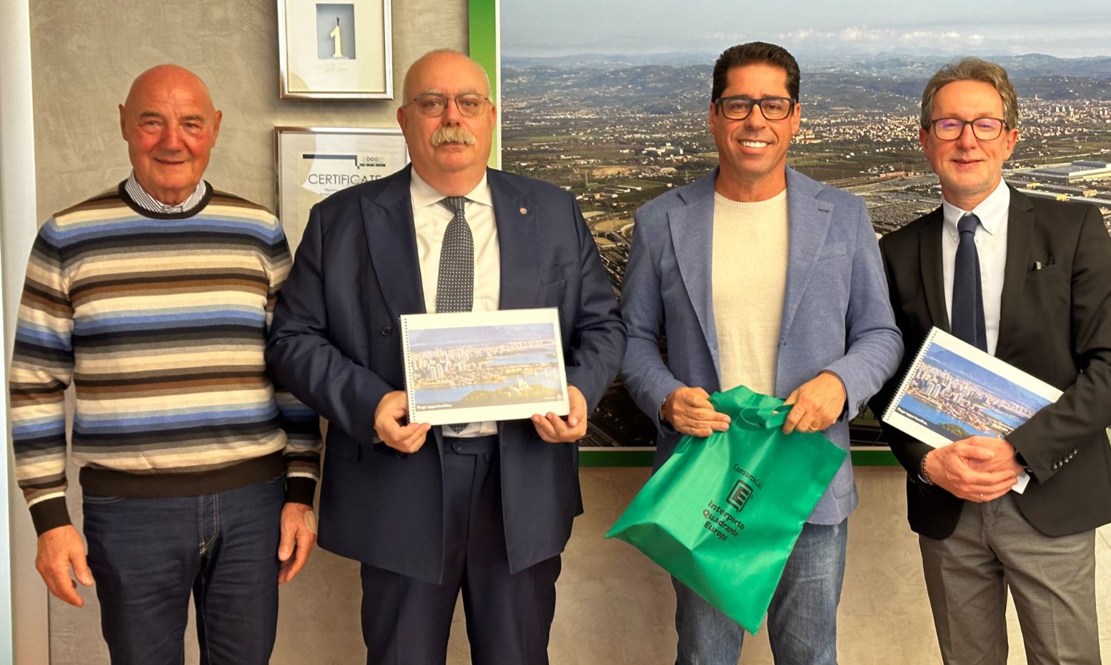 Presidente da Assembleia Legislativa visita centros de distribuição logístico e de incineração de lixo referências na Europa