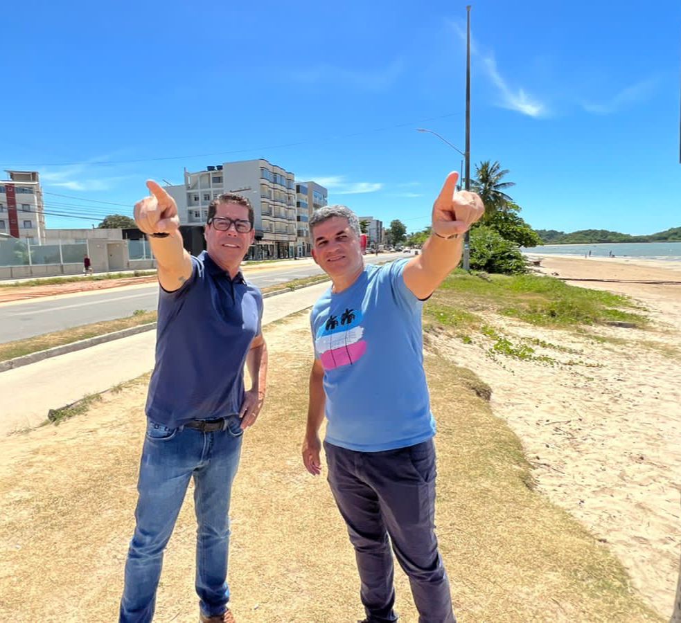 Presidente da Assembleia Marcelo Santos anuncia ordens de serviços para obras em Piúma
