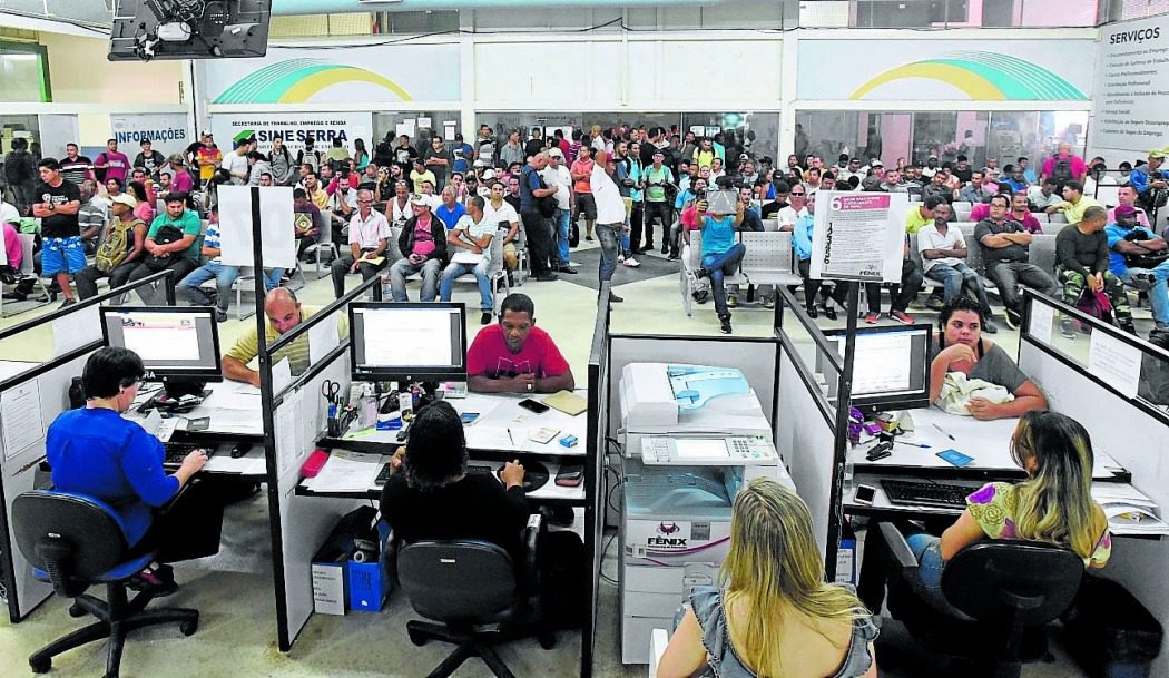Sine da Serra oferta mais de 800 vagas nesta quarta-feira (17), no Terminal de Laranjeiras
