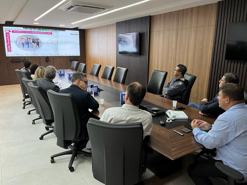 Sesp realiza reunião para apresentar tecnologias a gestores do programa Estado Presente