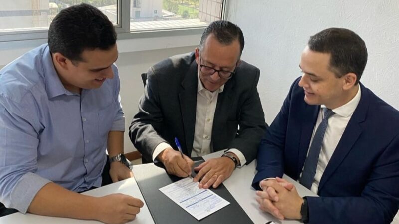 Vereador Luiz Emanuel se filia ao Partido Republicano