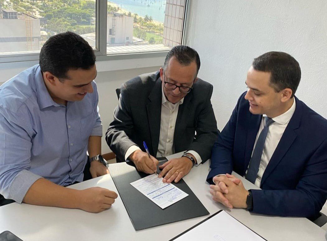 Vereador Luiz Emanuel se filia ao Partido Republicano