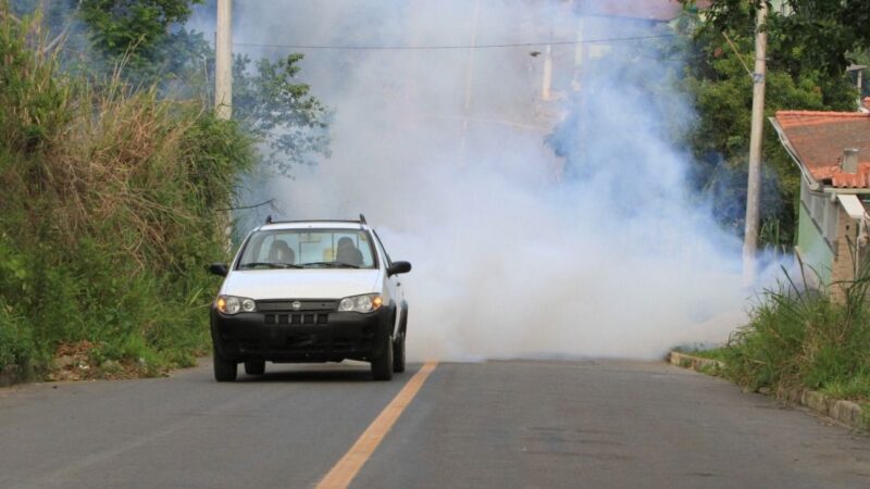 Carro fumacê circula por 29 bairros de Cariacica até a próxima sexta-feira (1º)