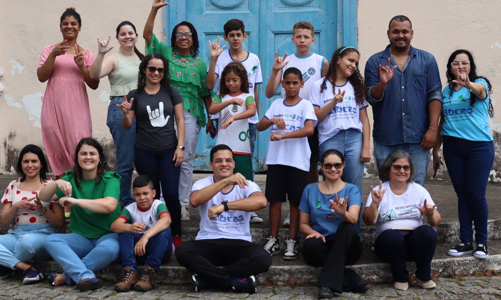 Viana realiza ação para enriquecer a língua de sinais com alunos do município
