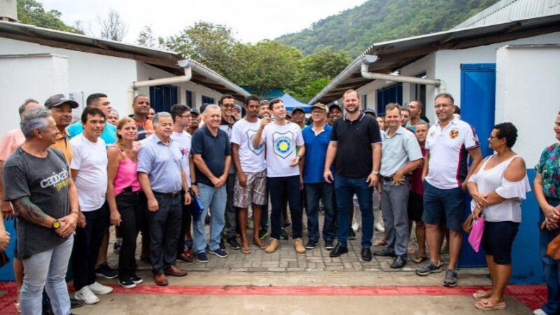 Marisqueiros e pescadores celebram inauguração da vila comercial em Vila Velha