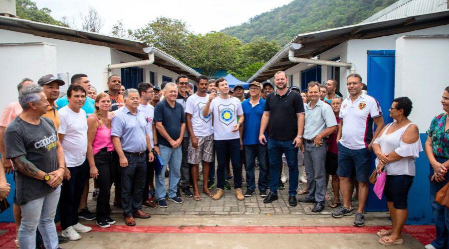 Marisqueiros e pescadores celebram inauguração da vila comercial em Vila Velha