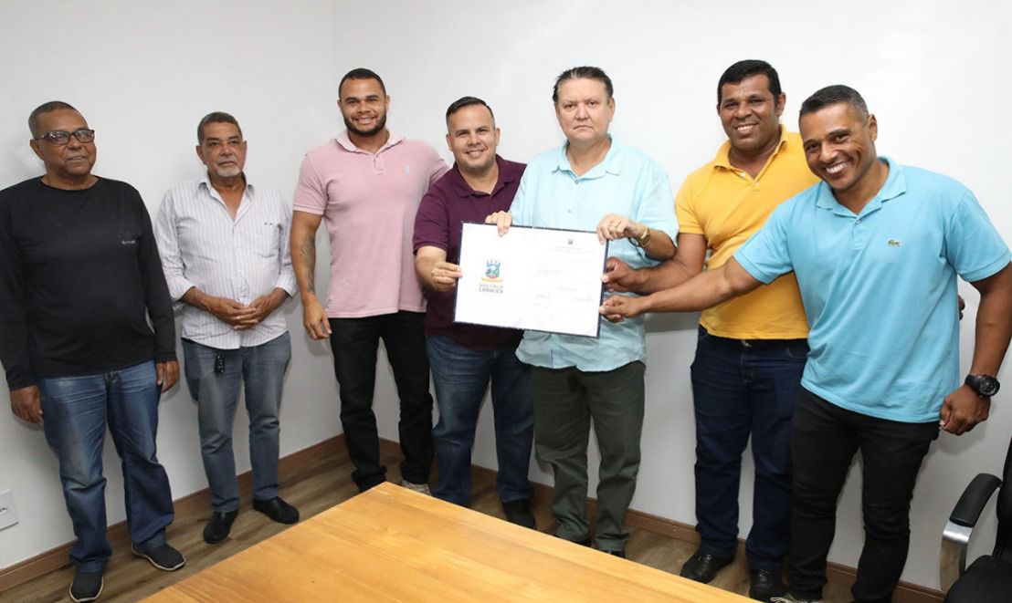 Bairro Santana se prepara para obras com ordem de serviço assinada pelo Prefeito Euclério Sampaio