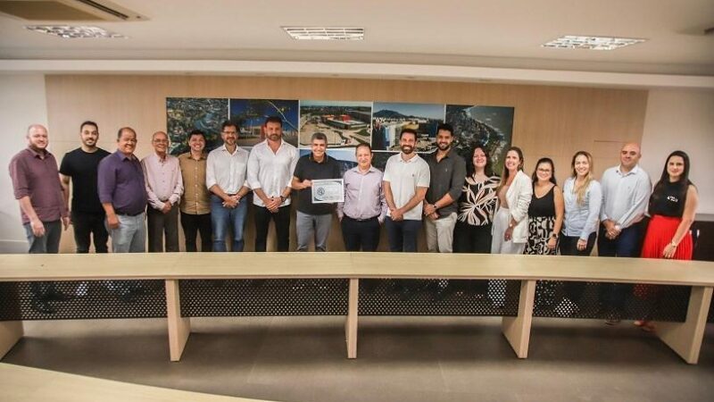 Serra recebe prêmio por destaque na Transparência Pública
