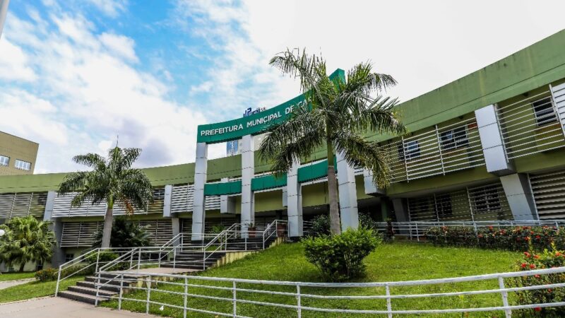 Servidores de Cariacica recebem reajuste salarial e benefício alimentação ampliado