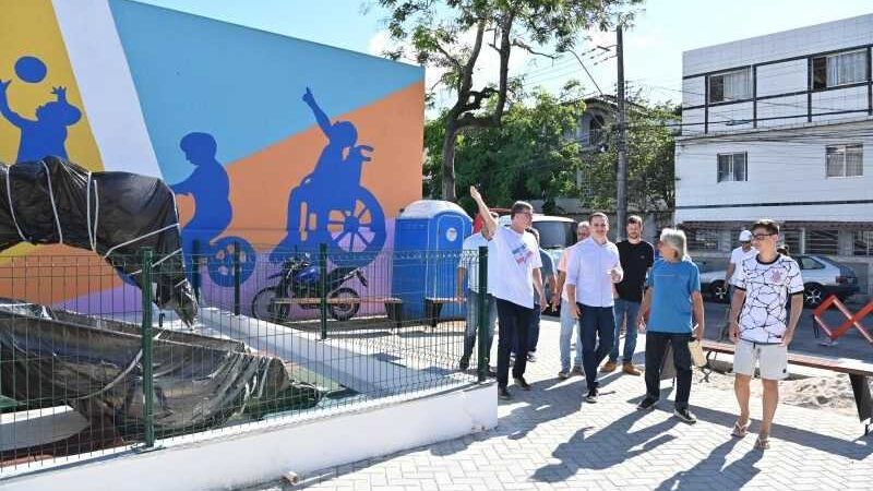 Prefeito Pazolini acompanha desenvolvimento das obras na Praça Primo Bitti