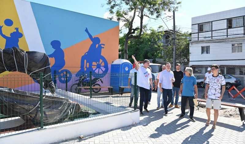 Prefeito Pazolini acompanha desenvolvimento das obras na Praça Primo Bitti
