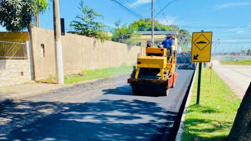 Serviço de recapeamento asfáltico chega à avenida Rio Marinho em Cobilândia