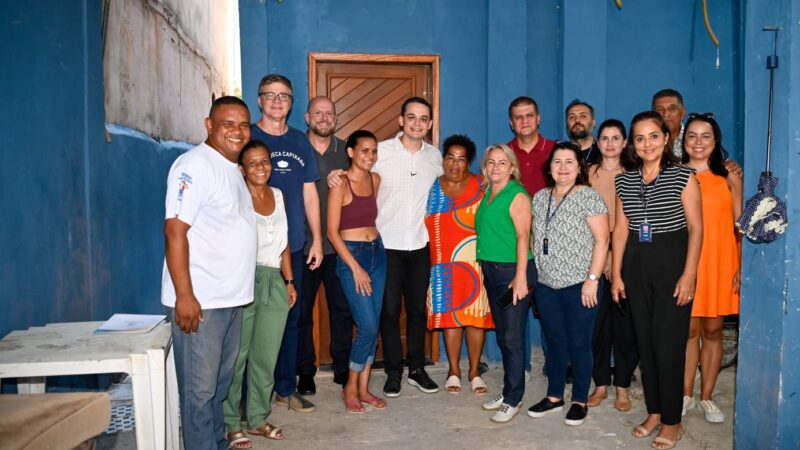 Pazolini entrega novas habitações reconstruídas em Vitória