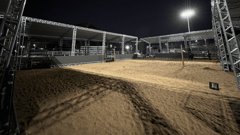Preparativos Quase Finalizados para Evento Nacional de Futevôlei: estrutura quase pronta