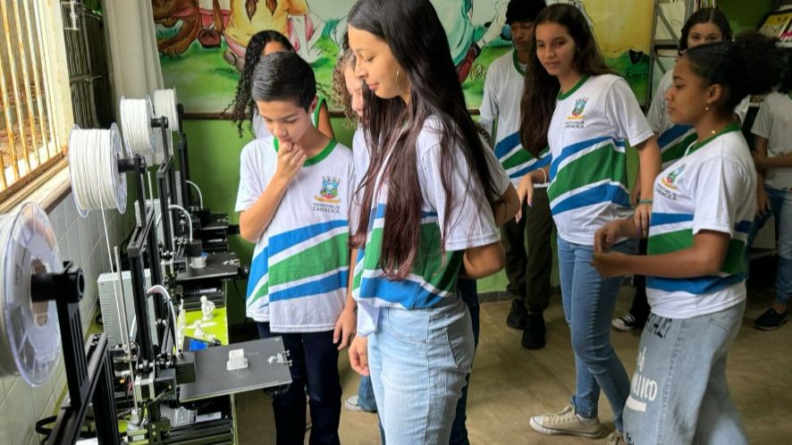 Inovação tecnológica na Educação de Cariacica é impulsionada com investimento de mais de R$ 5 milhões
