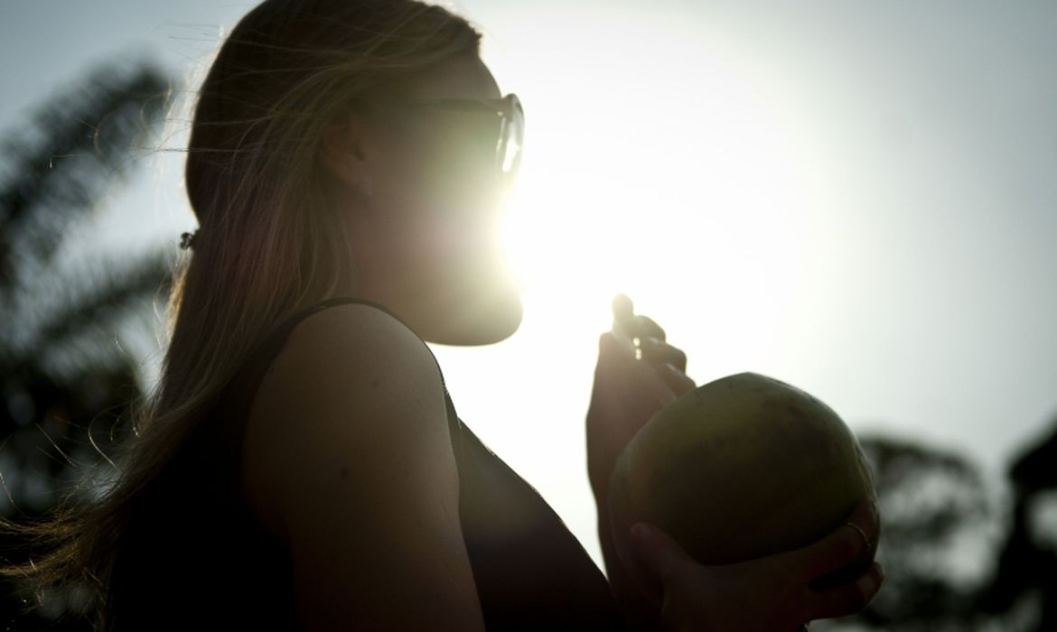 Calor severo permanece no Brasil até 9 de março