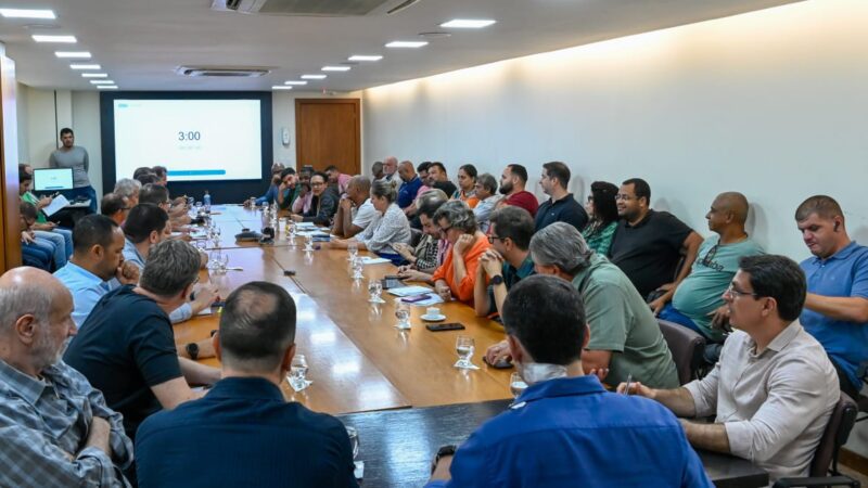 Pazolini recebe líderes comunitários e planeja ações para bairros da capital