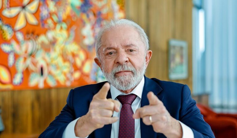 Lula manifesta apoio a ministros do STF após revogação de vistos pelos EUA e critica medida como arbitrária
