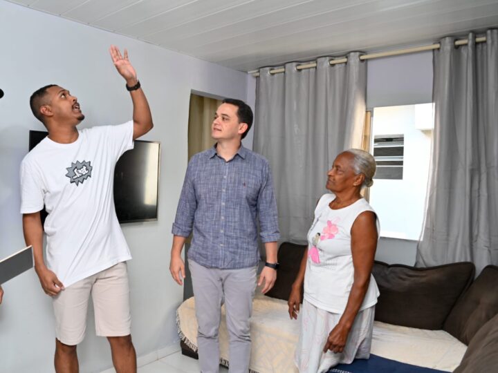 Casa Feliz e Segura: Pazolini já entregou 240 novas residências a famílias de Vitória