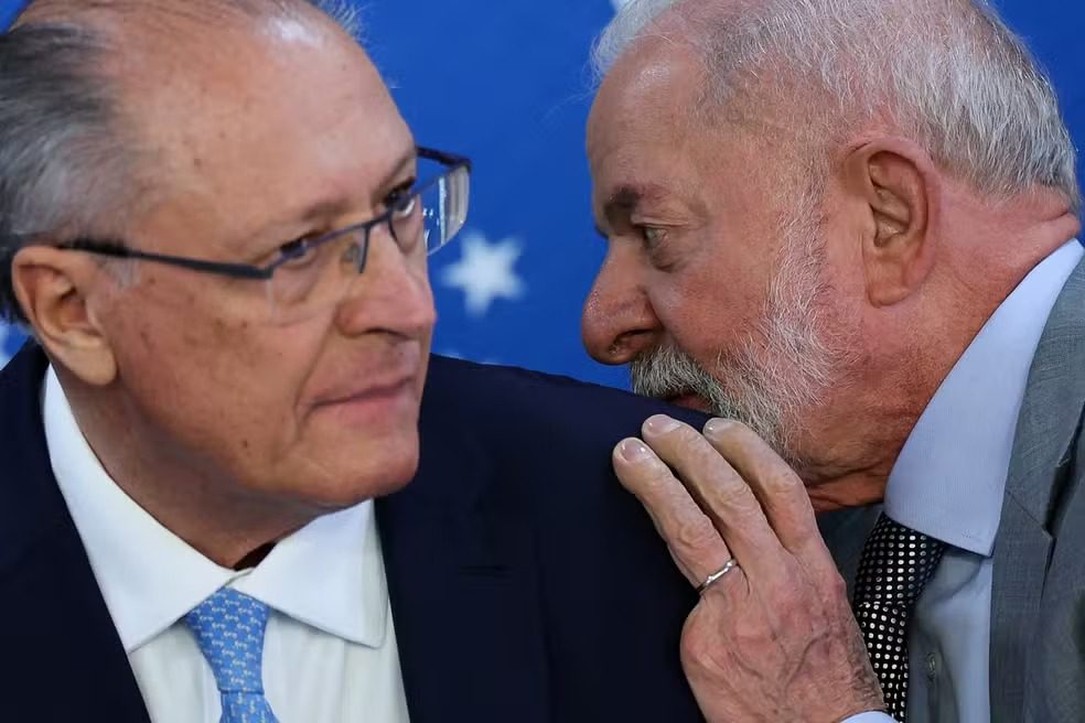 Lula e Alckmin discutem plano de contingência contra tarifaço dos EUA