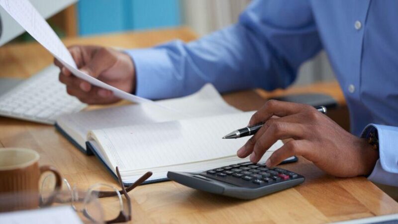 Feirão de renegociação ajuda microempreendedores a regularizar débitos