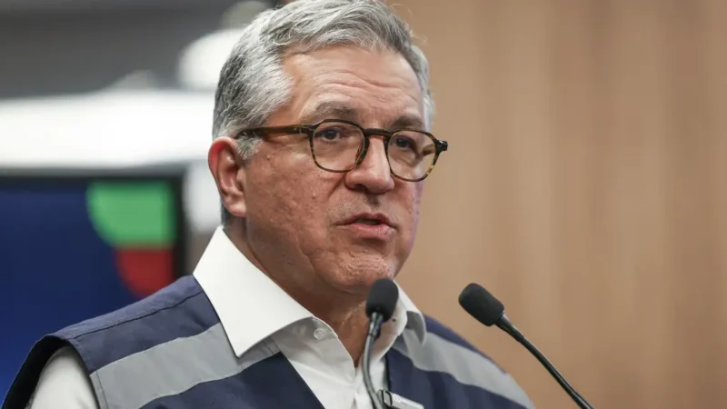 Ministério da Saúde anuncia compra emergencial de antídotos contra intoxicação por metanol