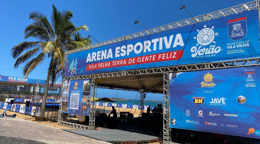 Estrelas do vôlei de praia e competição de beach soccer movimentam a Arena de Verão