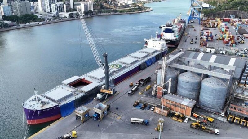 Porto de Vila Velha ganha destaque com chegada de supernavios