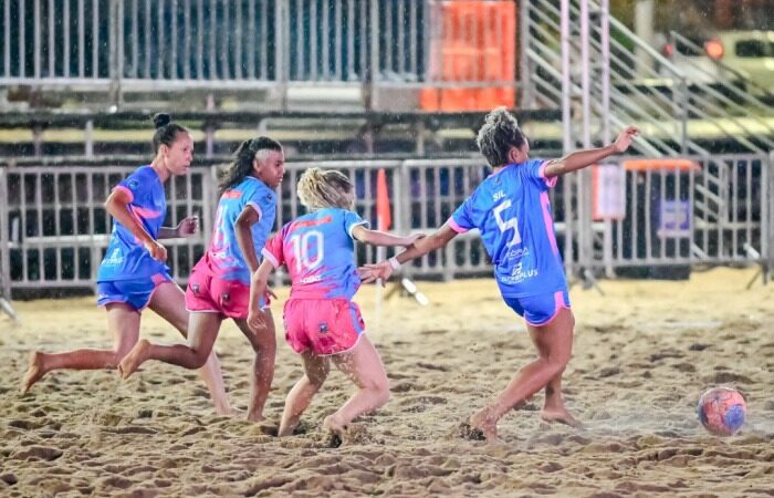 Grande final do Futebol de Areia encerra campeonato com emoção na Arena de Verão