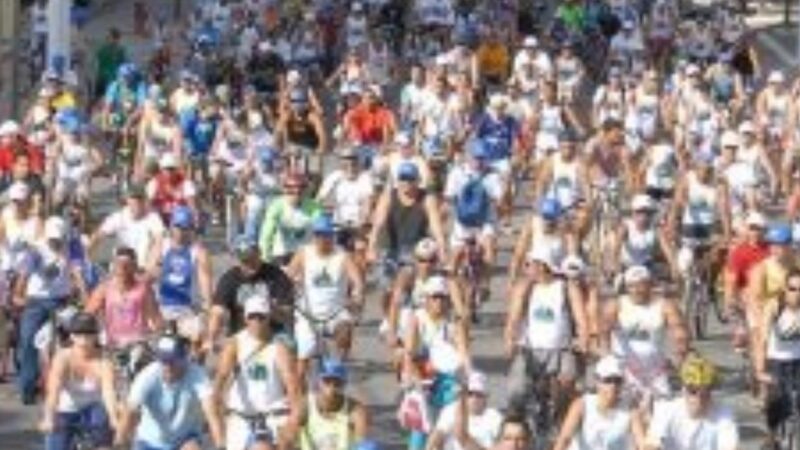 Pedalaço movimenta as ruas da Grande São Pedro neste domingo (25) à tarde