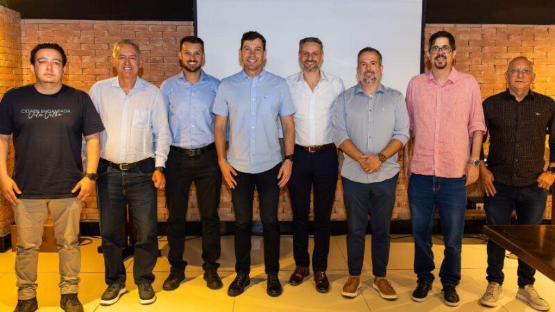 Prefeito Arnaldinho Borgo se reúne com ES Gás, que confirma investimento milionário no município