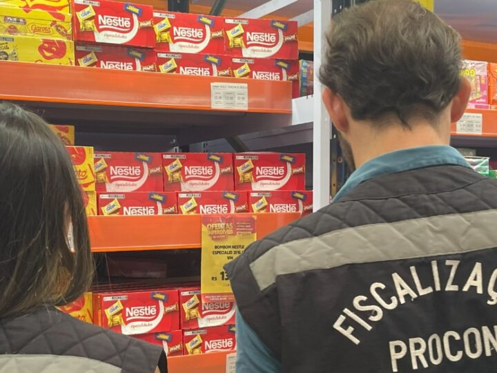 Procon Vila Velha realiza levantamento de preços de produtos da Semana Santa