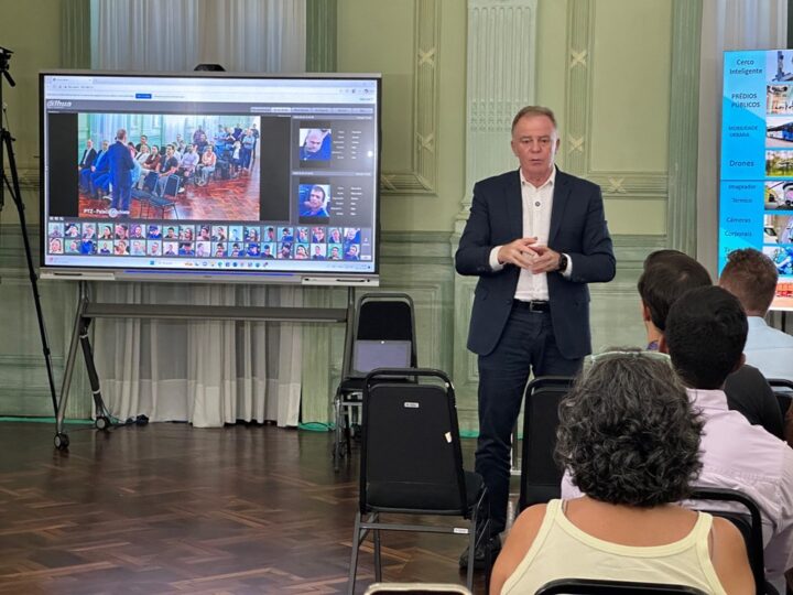 Governo do Estado apresenta projeto de telas interativas nas Escolas do Futuro