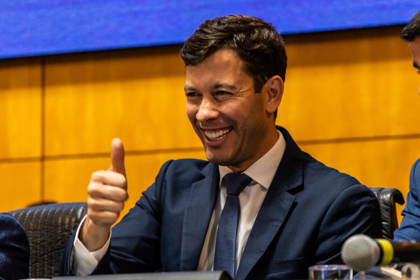 Prefeito Arnaldinho descarta 2026 e mantém prioridade na gestão de Vila Velha