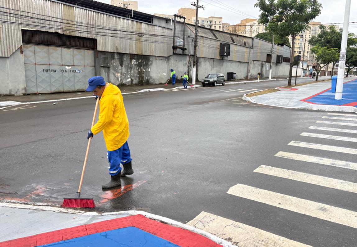 Limpeza intensificada organiza entorno do Kleber Andrade para show deste domingo (12)