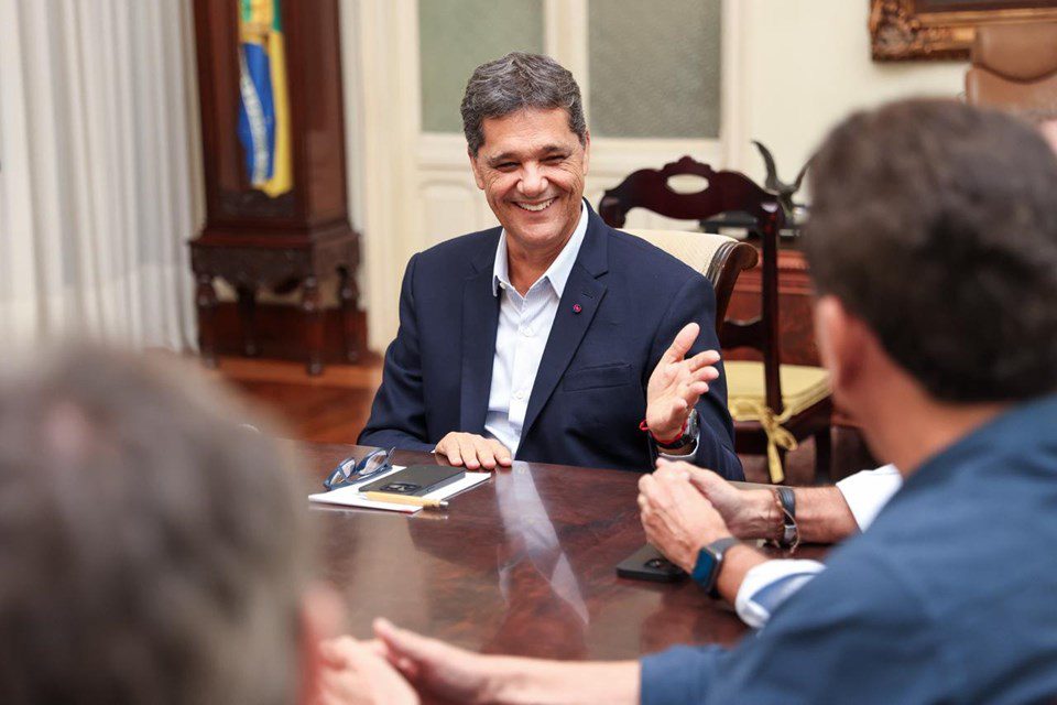 Governador Ricardo faz primeira reunião com secretariado no Palácio Anchieta