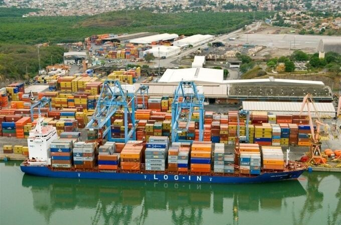Estrutura portuária de Vila Velha reforça protagonismo no setor logístico