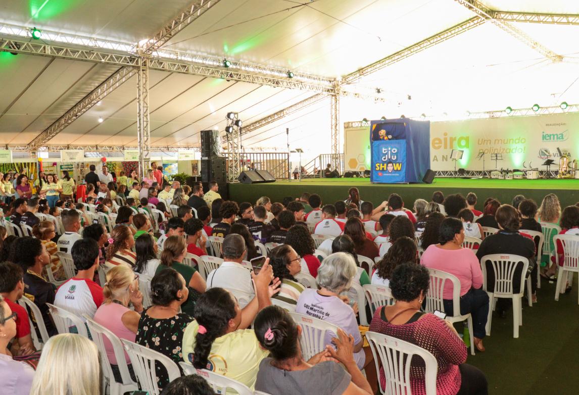 Viana celebra sucesso da EcoFeira com público recorde de mais de 7 mil pessoas