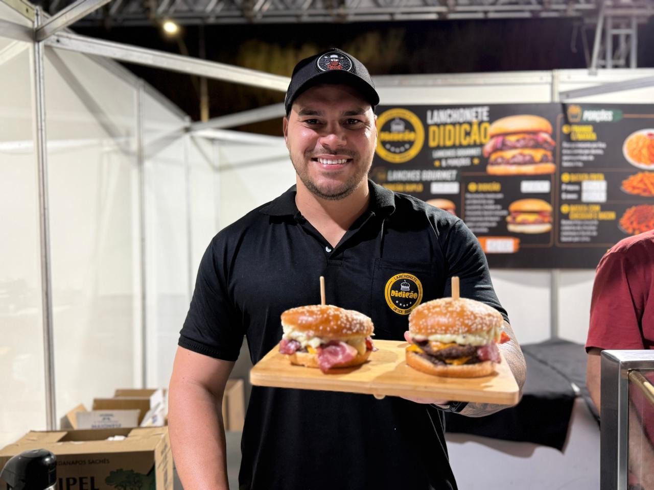 Empreendedores celebram bom desempenho nas vendas na abertura da Festa de Cariacica