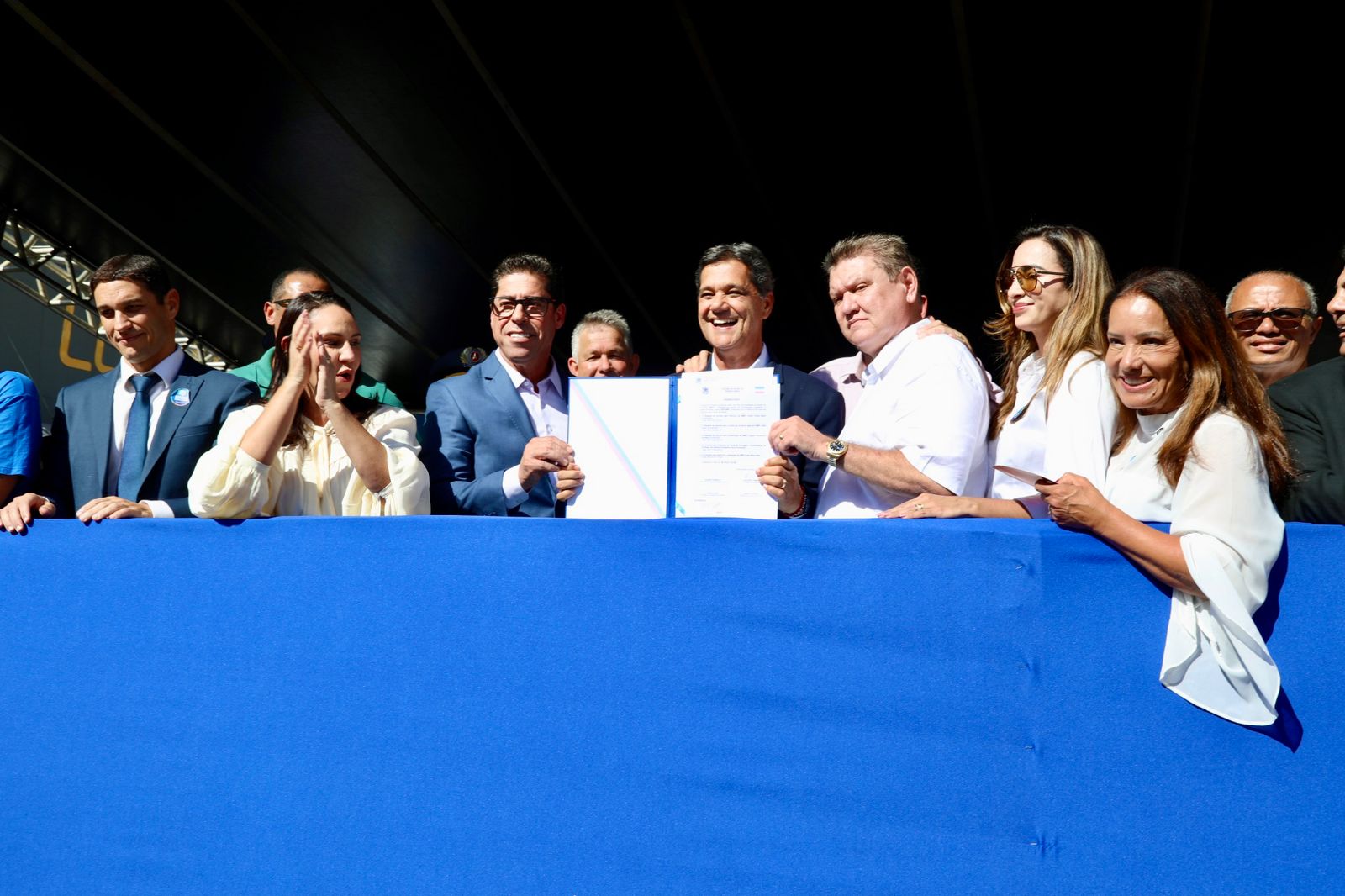 Cariacica recebe anúncio de R$ 49 milhões em investimentos durante comemoração de 136 anos
